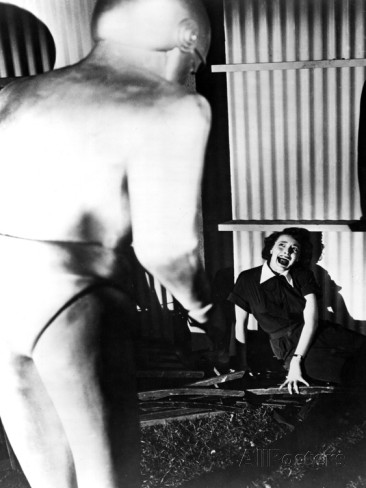 the-day-the-earth-stood-still-gort-patricia-neal-1951